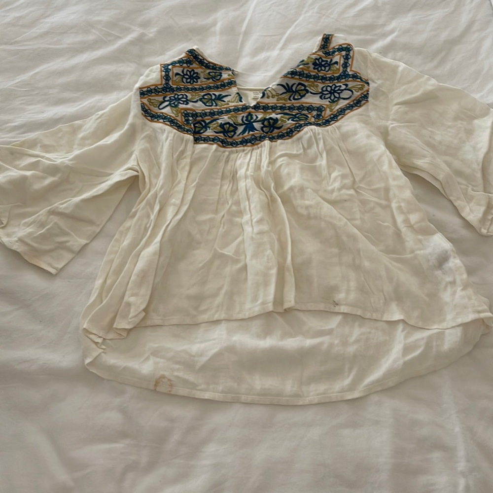 girls cotton/linen long sleeve blouse. includes patterned detailing
